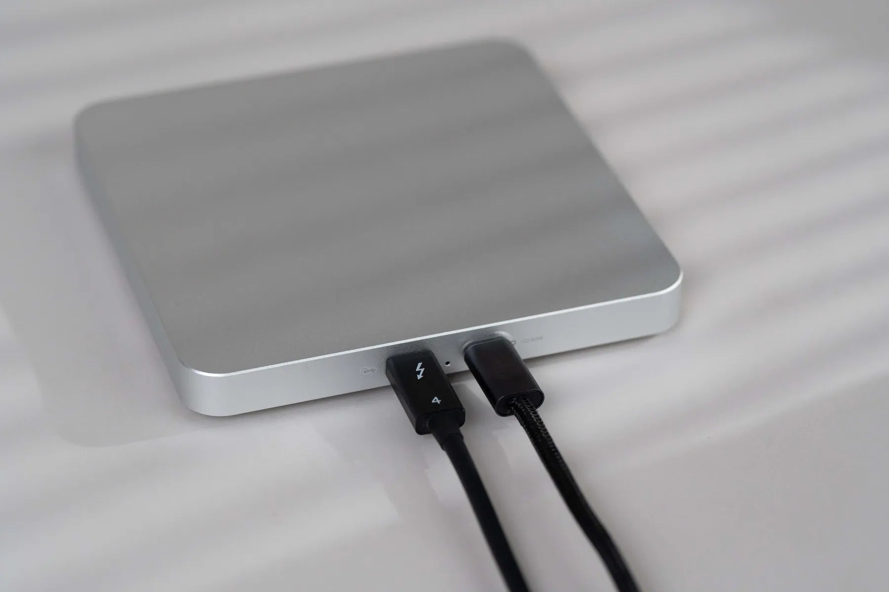 QuadDrive connected with USB-C data and USB-C PD power cables